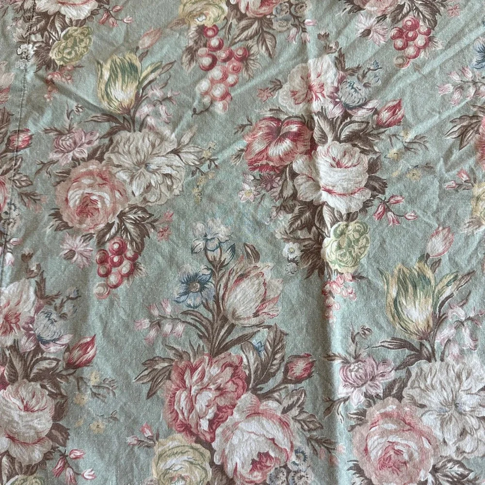 Ralph Lauren Charlotte Standard Pillowcases Set of 2 Floral Pink Sage Green USA